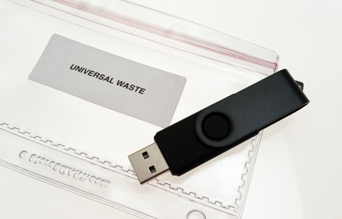 DVD Program on USB 13300_vgen418uem Universal Waste - Marcom LTD